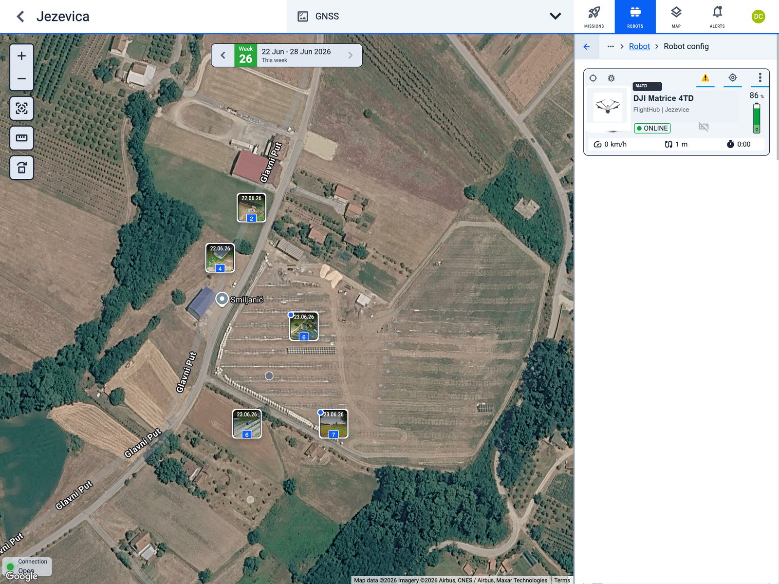 FlightHub drone live status on a GNSS map